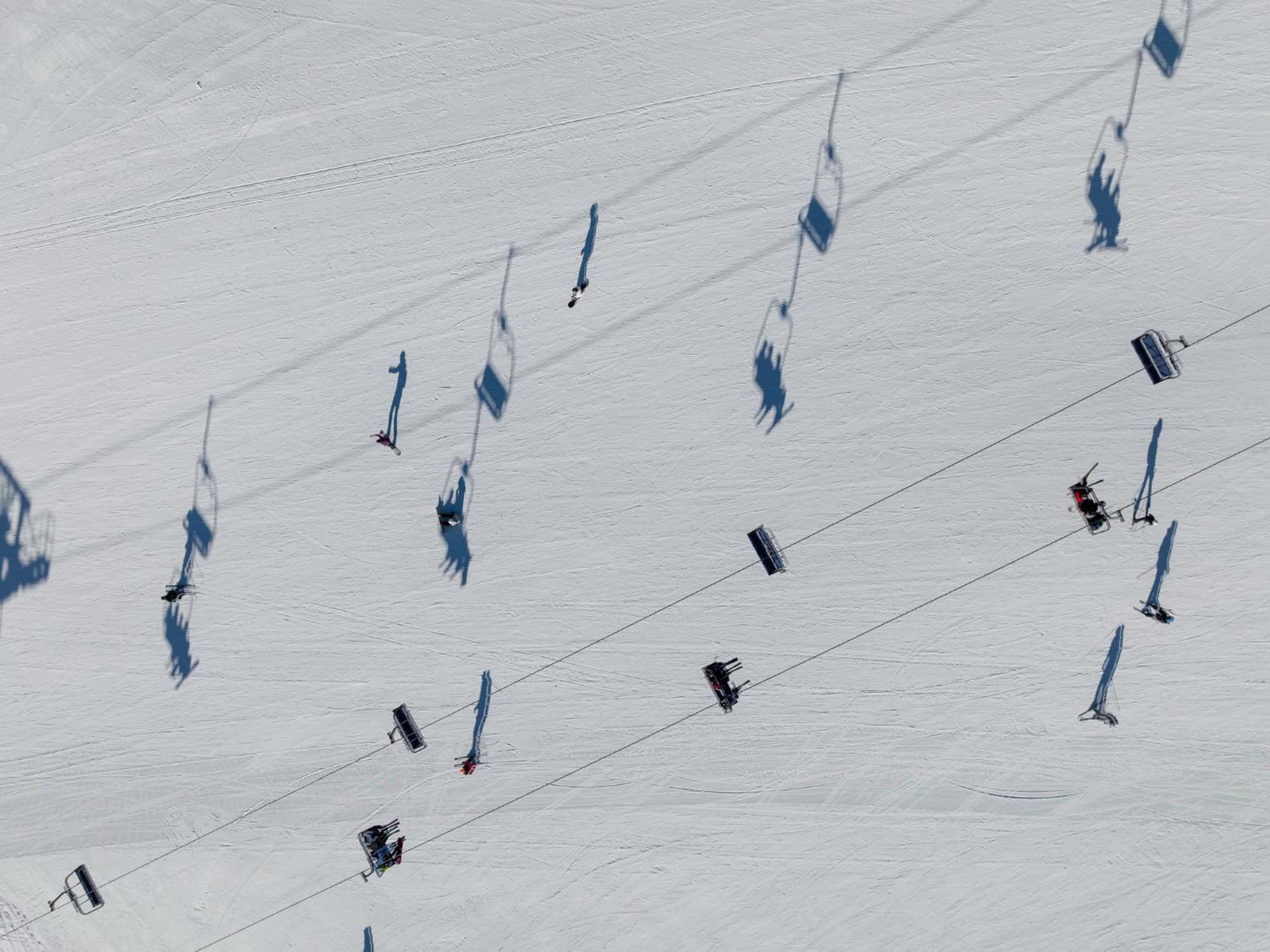 Viceroy Kopaonik Serbia Екстер'єр фото Aerial tramway